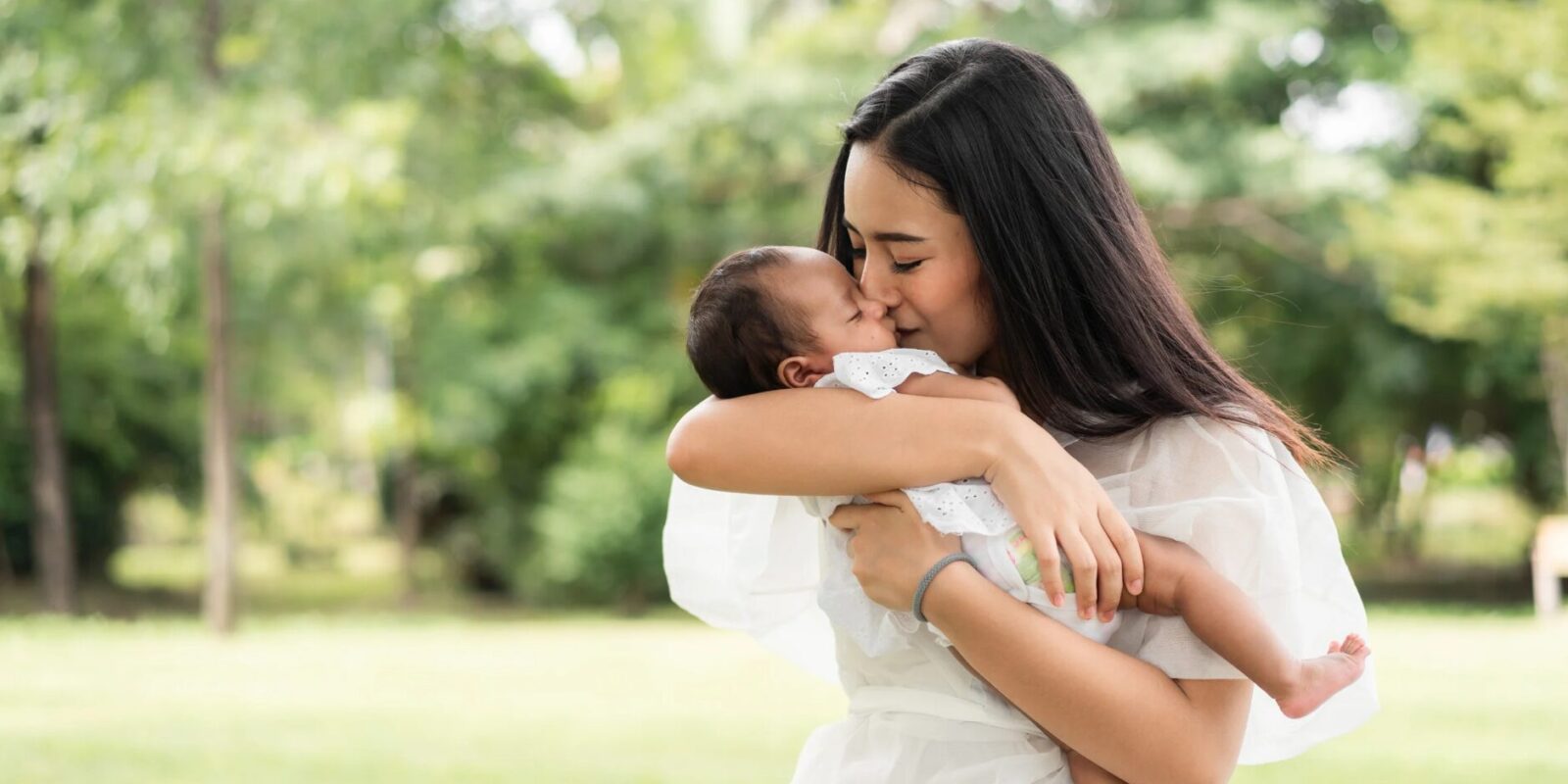 Liebevolle Glückwünsche zur Geburt Schönsten Worte für das kleine Wunder